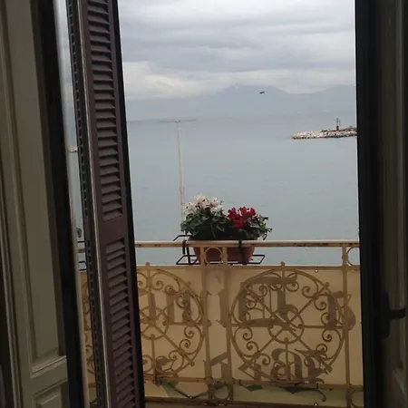 La Dimora Dei Baroni 3* ナポリ