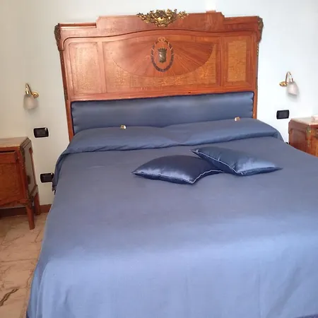 La Dimora Dei Baroni Naples