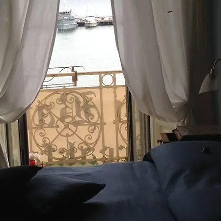 La Dimora Dei Baroni Bed & Breakfast