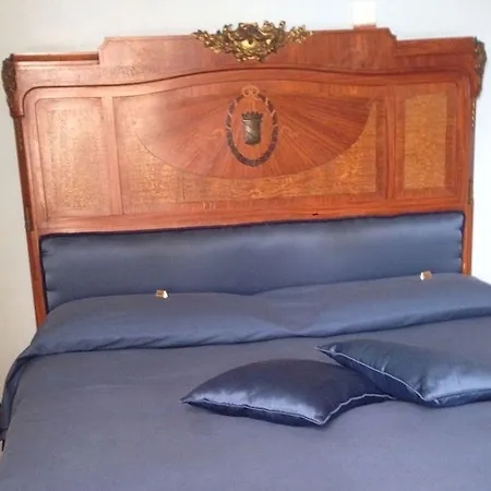 La Dimora Dei Baroni Panzió Nápoly